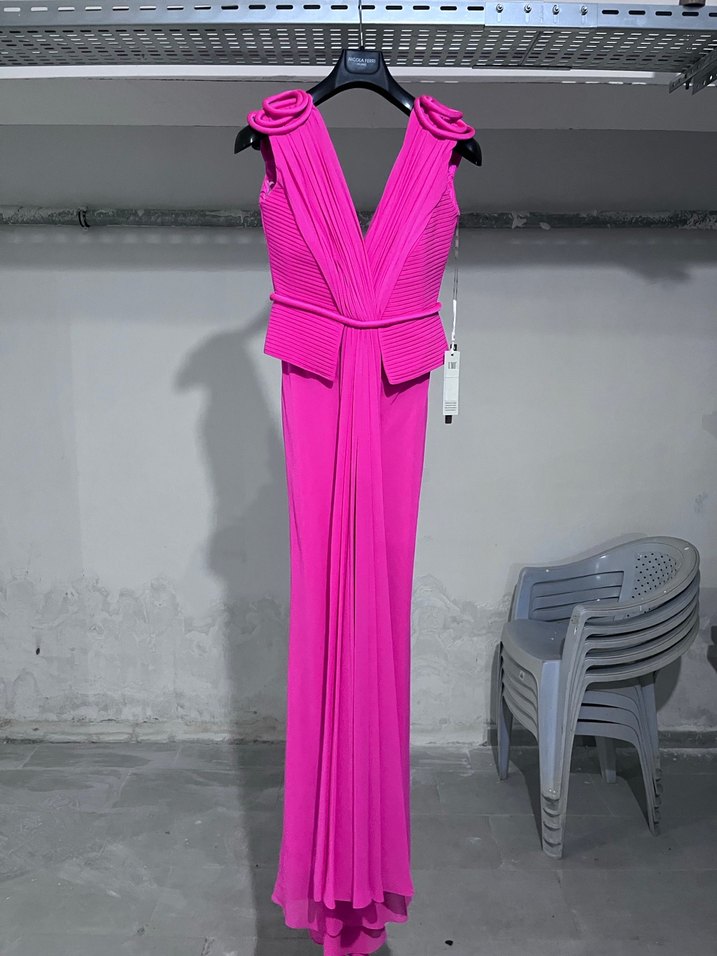 Pilise Detaylı Pembe Uzun Abiye Elbise - Görsel 3