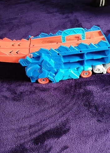  Beden T-Rex tır hot Wheels muadili