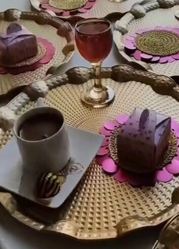 Diğer Kahbe sunum tepsisi 