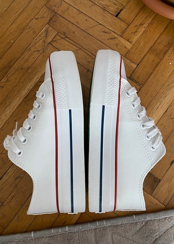 Beyaz Convers Platform Topuklu Bağcıklı Kadın Spor Ayakkabı - Görsel 3