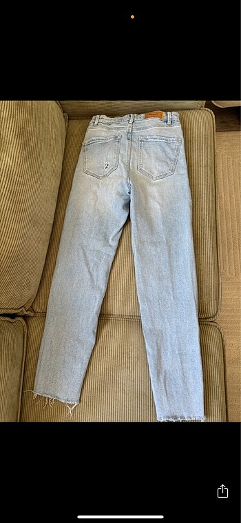 34 Beden Stradivarius