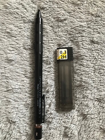 Pentel 0.3 çizim kalemi