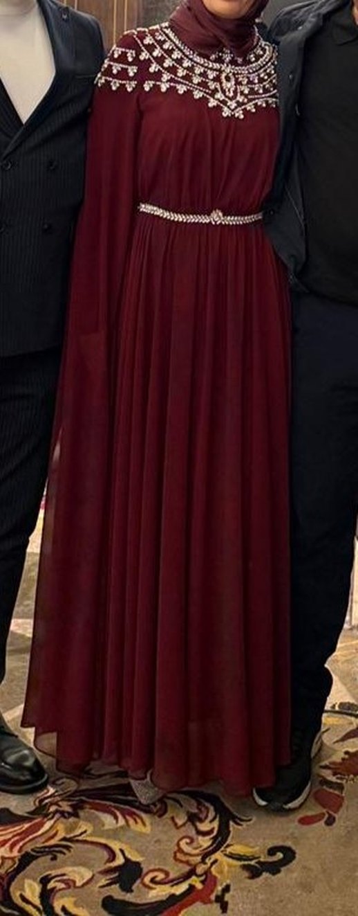 Bordo İşlemeli Uzun Abiye Elbise - Görsel 3