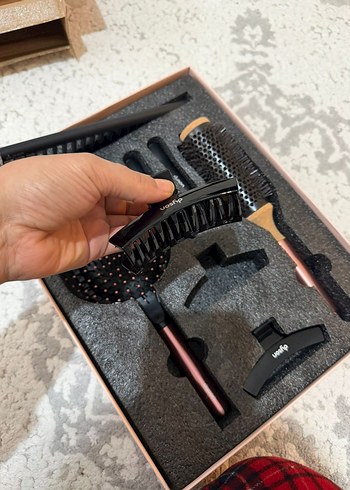 Dyson Saç Şekillendirici Set Siyah - Görsel 4