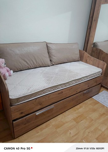 Bej ve Gri Çocuk Yatağı - Görsel 5