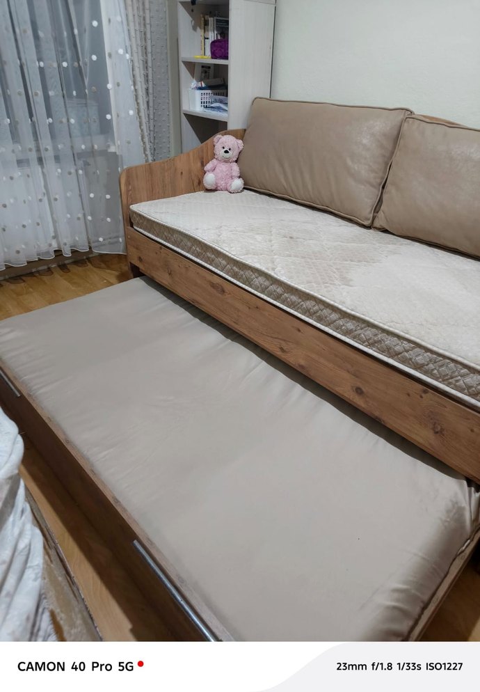 Bej ve Gri Çocuk Yatağı - Görsel 3