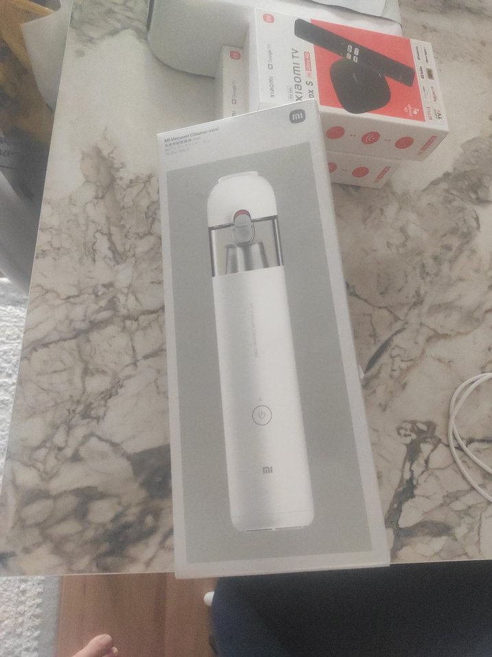 Beyaz ve Gri Xiaomi Kablosuz Elektrikli Süpürge - Görsel 2