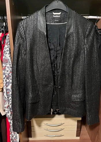 Network Sikligin Ve Rahatligin Bulustugu Siyah Blazer Ceket