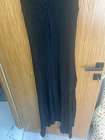 Siyah üstü işlemeli vücudu saran L beden elbise - Görsel 5