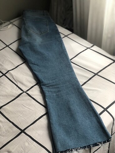 Trendyolmilla yüksek bel paçası kesik crop flare Jeans