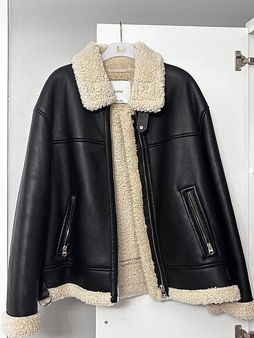 Bershka Kürk Yakalı Mont