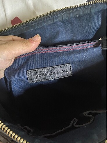Tommy Hilfiger el çantası - Görsel 7