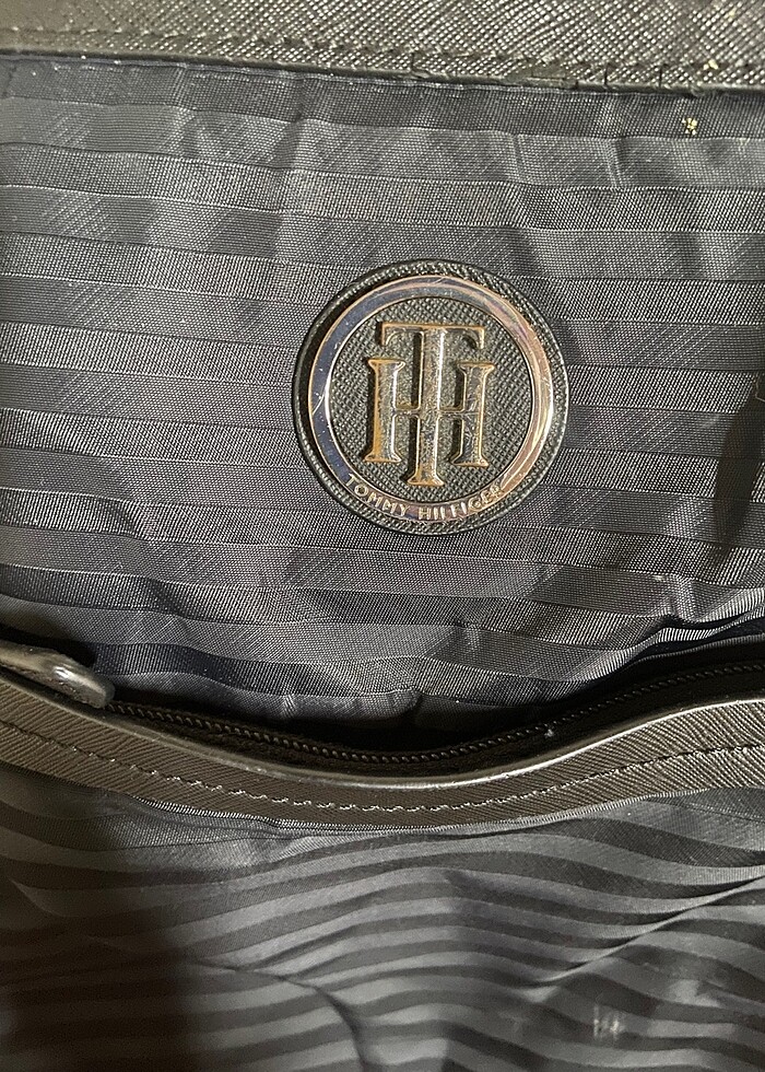 Tommy Hilfiger el çantası - Görsel 3