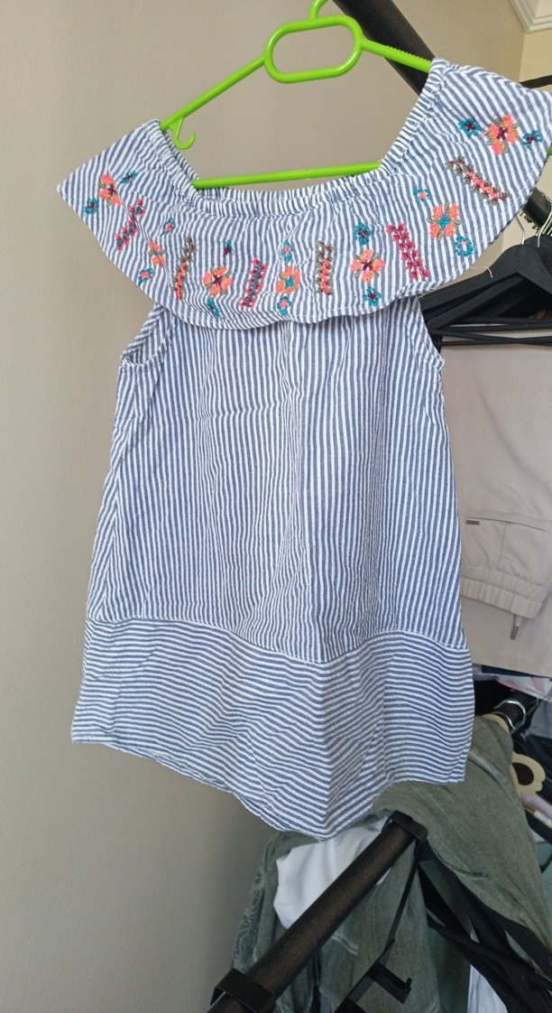 Nakışlı, pileli, askısız renkli kız bluzu - Görsel 3