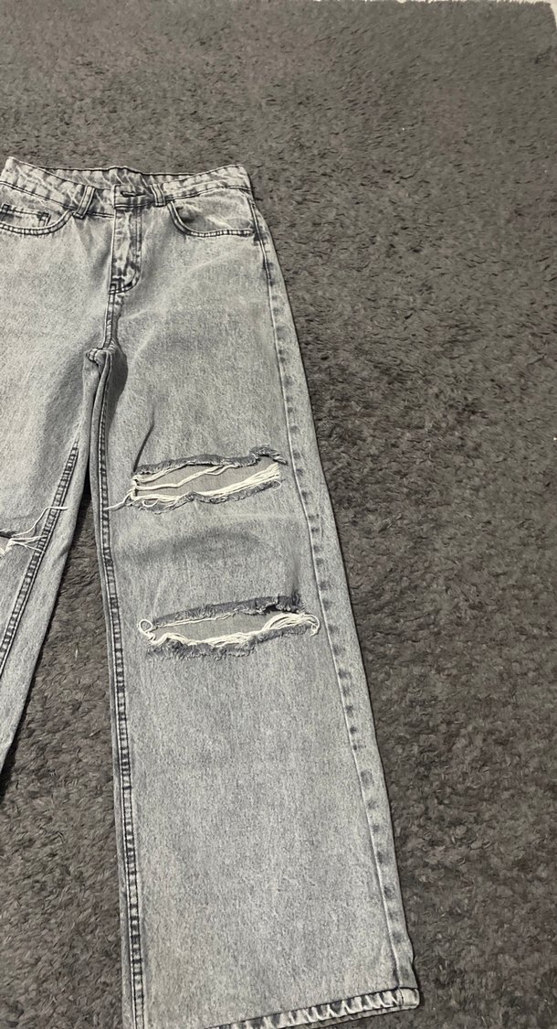 Gri Yırtık Detaylı Kadın Jean - Görsel 3