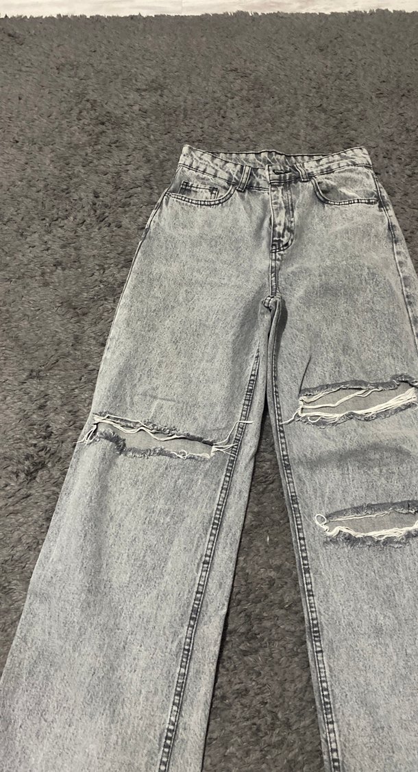 Gri Yırtık Detaylı Kadın Jean - Görsel 4