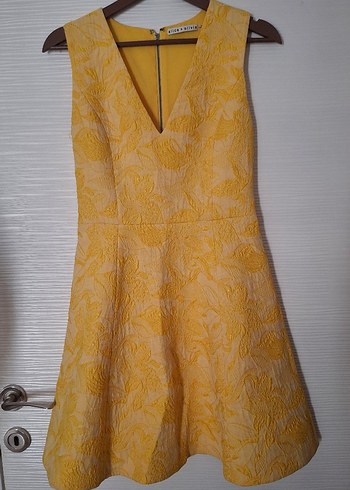 Alice & Olivia Sari Cicekli V Yaka Mini Elbise