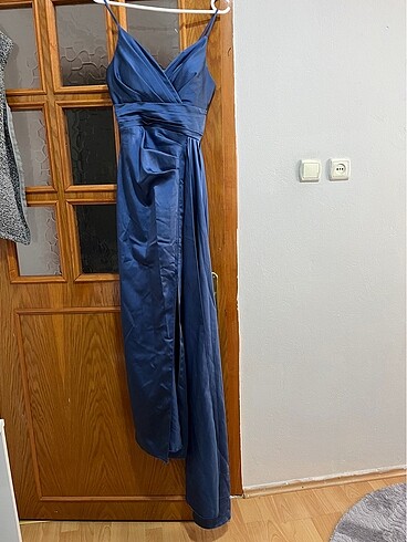 Askılı abiye - Görsel 2