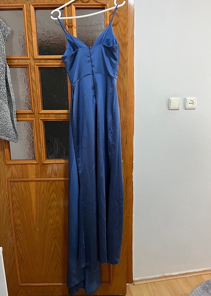 Askılı abiye - Görsel 3