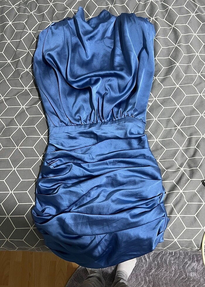 Kısa abiye elbise - Görsel 4