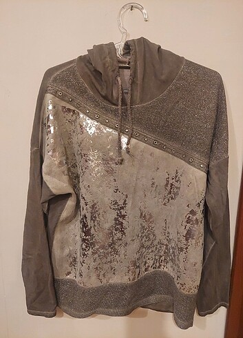 Kapşonlu sweat