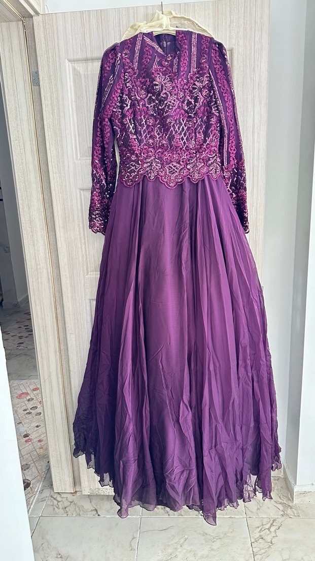 Mor Uzun Kollu İşlemeli Kadın Abiye - Görsel 2