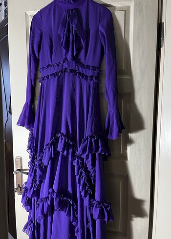 Mor Uzun Kollu Fırfırlı Gotik Elbise - Görsel 4