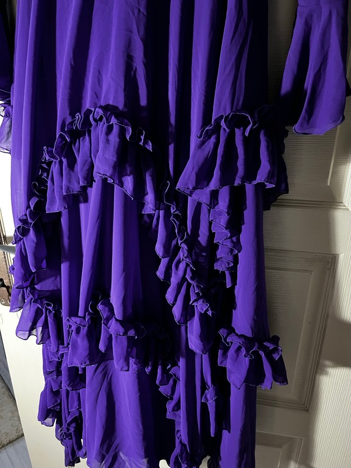 Mor Uzun Kollu Fırfırlı Gotik Elbise - Görsel 3