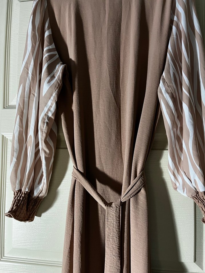 Bej Uzun Keten Elbise - Görsel 3