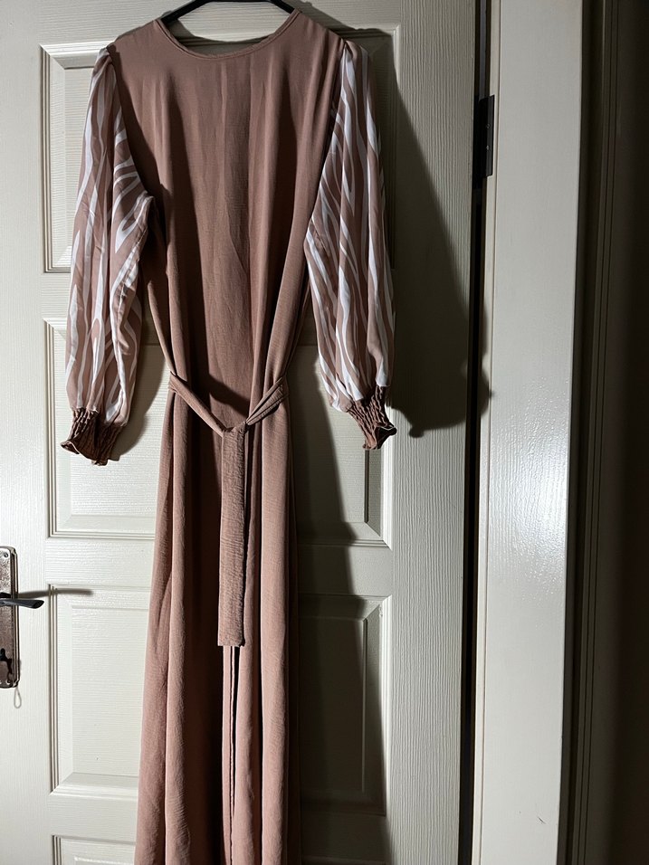 Bej Uzun Keten Elbise - Görsel 2