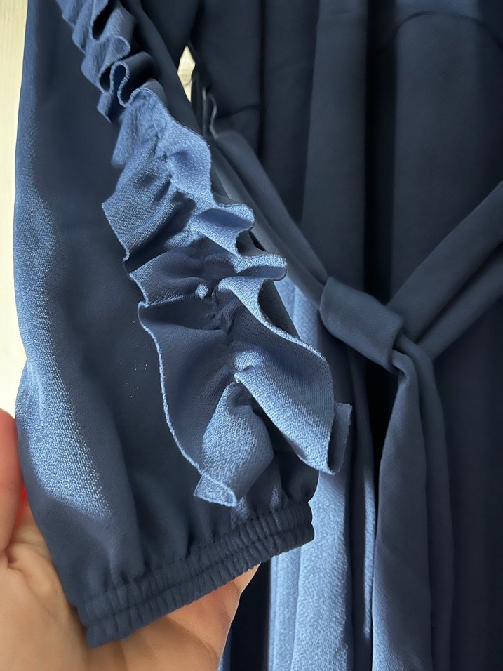 Uzun Lacivert Fırfırlı Kadın Elbise - Görsel 3