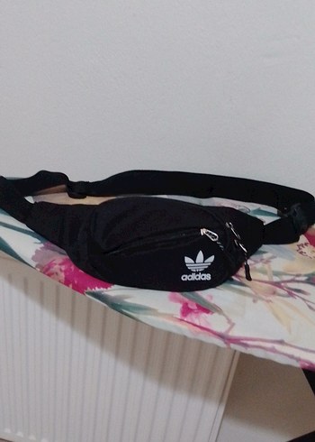 Adidas Siyah Baskılı Bel Çantası