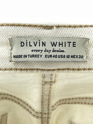 40 Beden beyaz Renk Dilvin Jean / Kot %70 İndirimli.