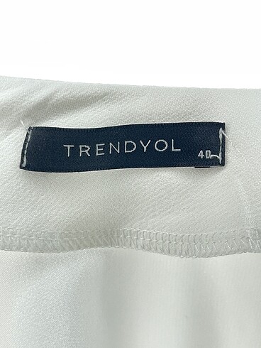 40 Beden beyaz Renk Trendyol & Milla Uzun Elbise %70 İndirimli.