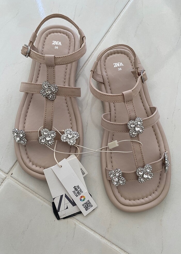 Zara taşlı sandalet - Görsel 3