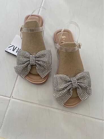 Zara Zara taşlı sandalet