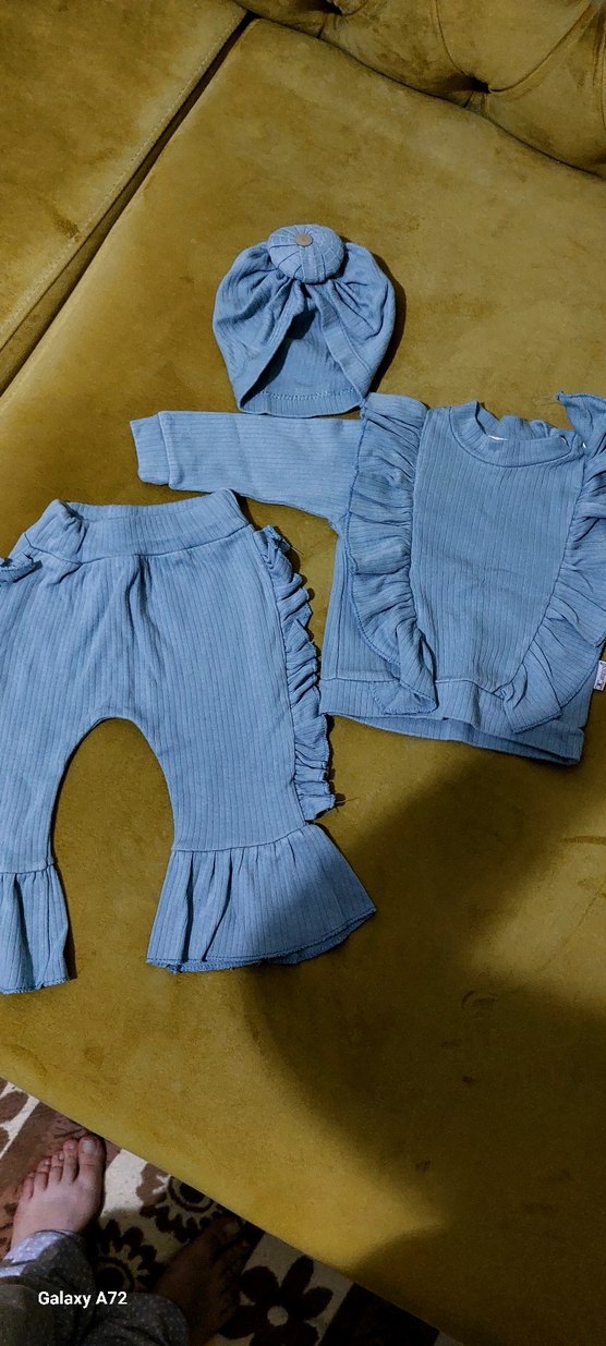 Uzun Kollu Fırfırlı Bebek Kız Takımı - Görsel 4