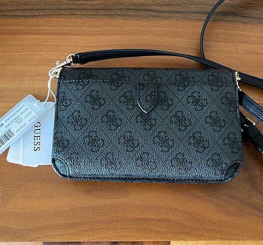  Beden Guess noella mini çanta