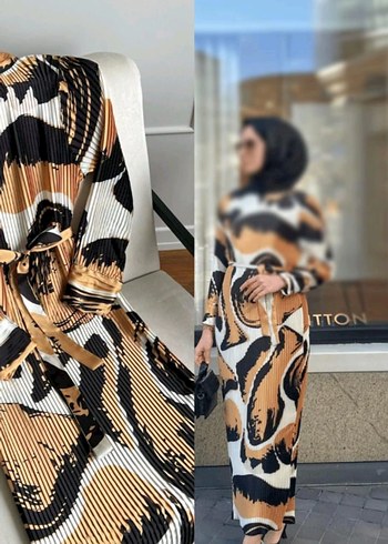Zebra Desenli Uzun Piliseli Elbise