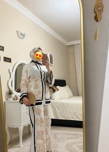 2K Siklik Ve Rahatlik Ekru Cicekli Tesettur Takim