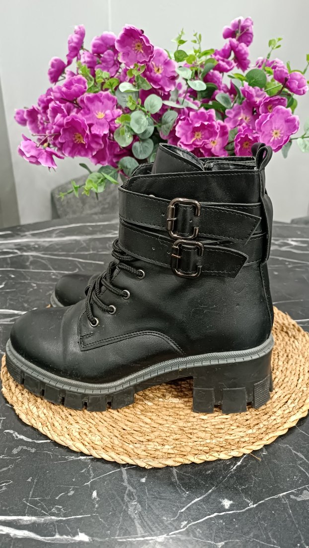 Siyah Tokalı Gizli Dolgu Topuklu Goth Bot - Görsel 4