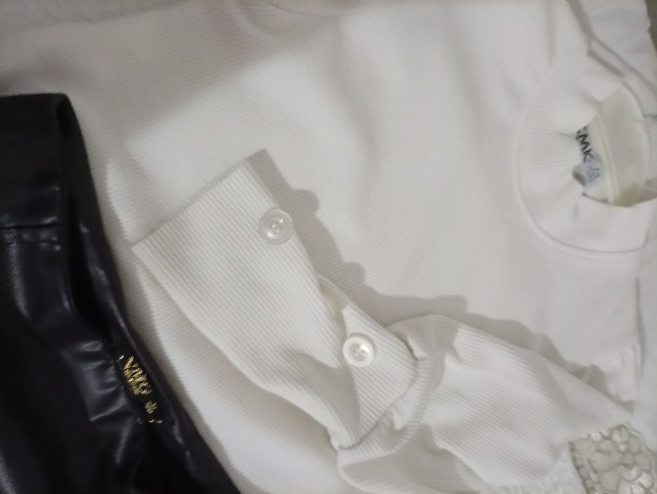 Siyah Pilili Deri Mini Etek - Görsel 3