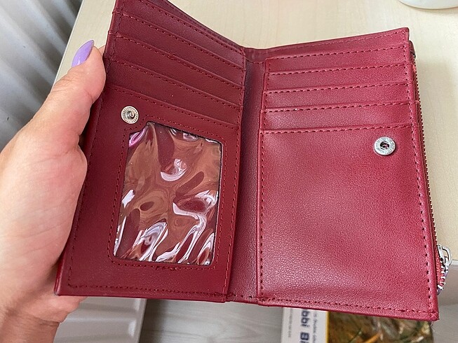  Beden kırmızı Renk Stradivarius cüzdan