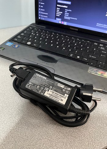 Toshiba Dizüstü Bilgisayar - Görsel 6