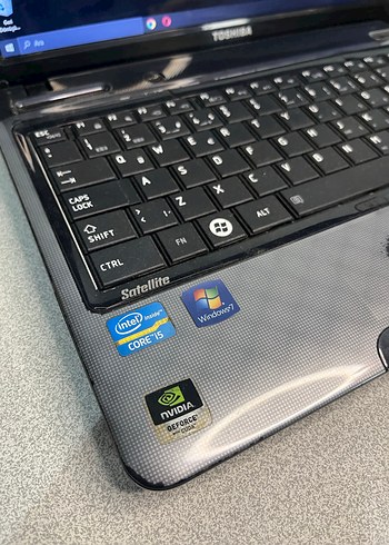 Toshiba Dizüstü Bilgisayar - Görsel 2