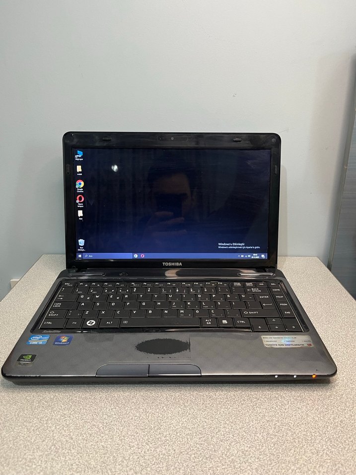 Toshiba Dizüstü Bilgisayar - Görsel 3