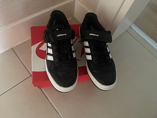 Adidas Adidas