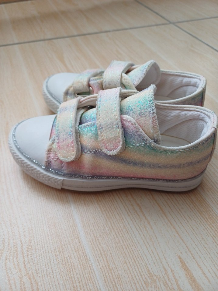 Kız Çocukları İçin Pastel Renkli Bağcıksız Spor Ayakkabı - Görsel 3