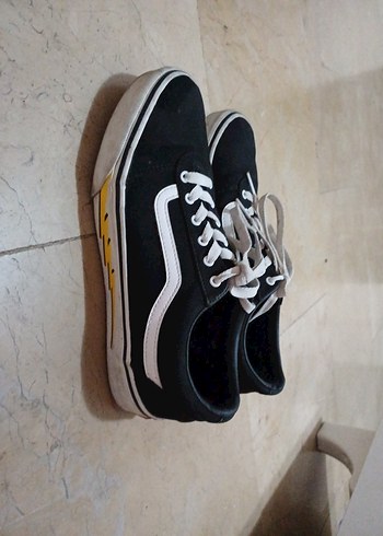 Siyah Beyaz Bağcıklı unisex Spor Ayakkabı - Görsel 3