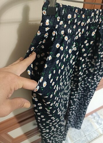 Çiçekli Pantolon - Görsel 3